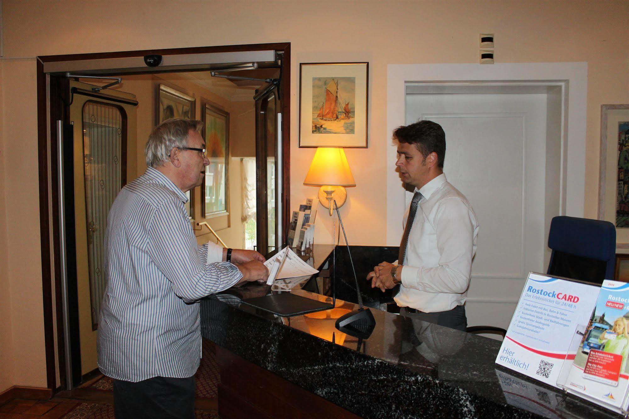 Hotel Stolteraa Rostock Ngoại thất bức ảnh